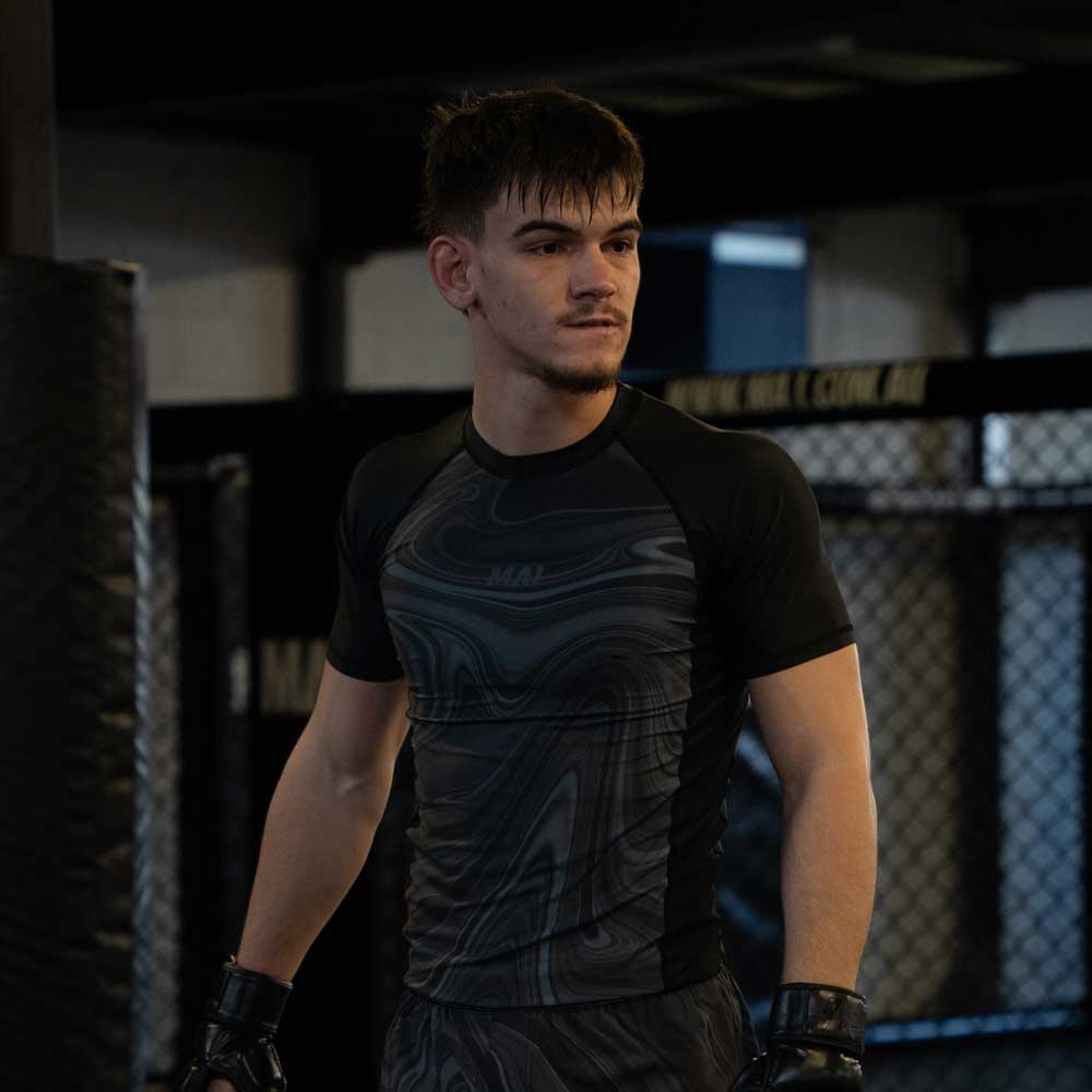 MA1 Liquid Black Short Sleeve Rashguard, training fit