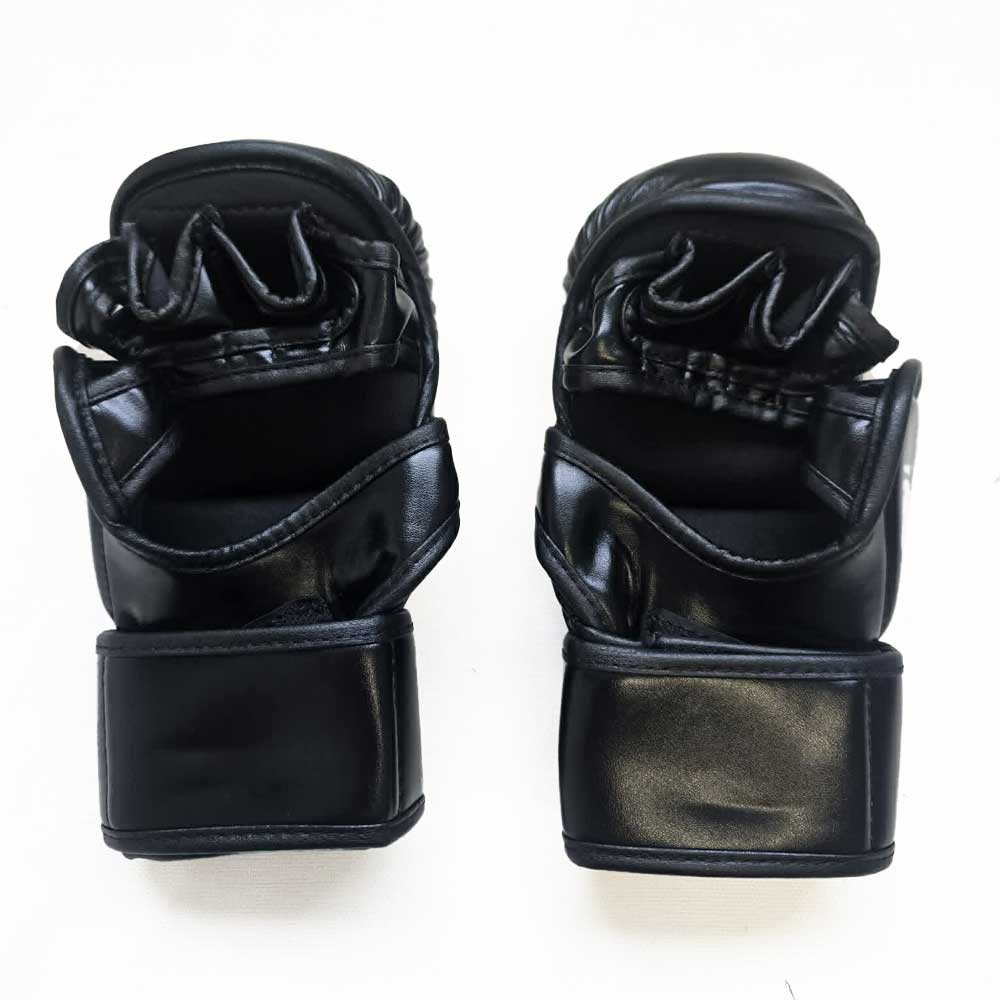 MA1 Skin Tech MMA Sparring Gloves - Black & White
