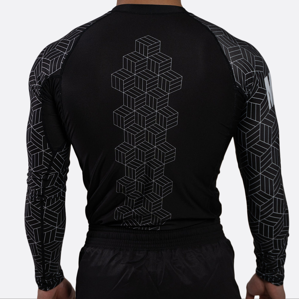 MA1 Long Sleeve Rash Guard - Wagara Black - product photo 4