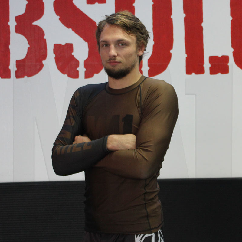 MA1 Long Sleeve Rash Guard - Gradient Brown