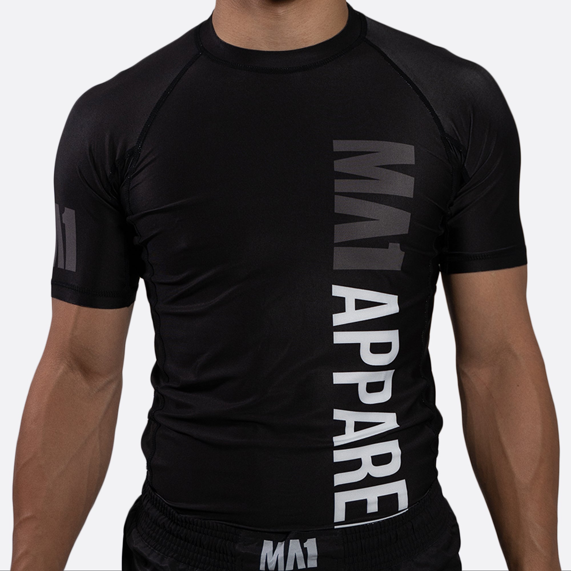 MA1 Short Sleeve Rash Guard - Gradient Black