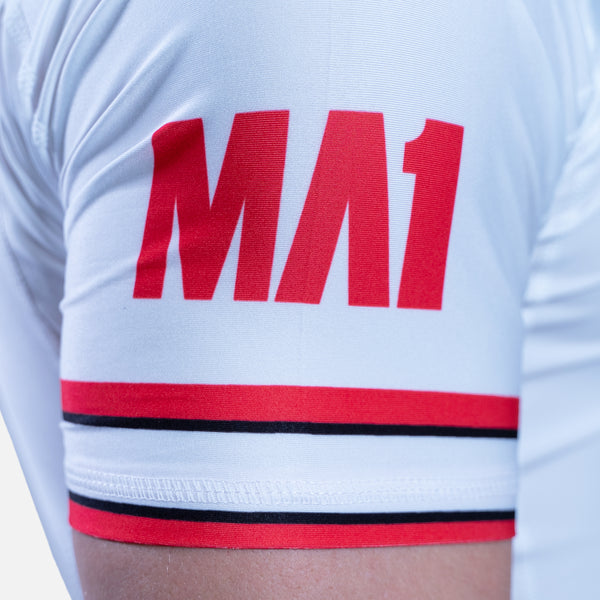 B-Team White Bulls Short Sleeve Rashguard - product photo 4