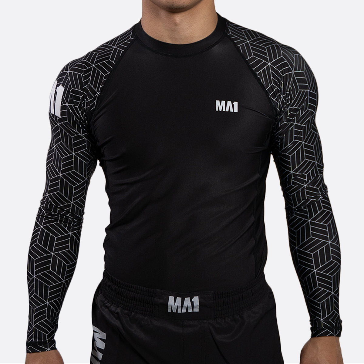 MA1 Long Sleeve Rash Guard - Wagara Black - product photo 2